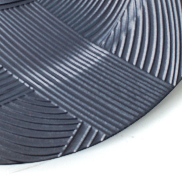 Set of 4 Dark Grey Charger Plates Modern Stroke Design 33cm Round Under Plates
